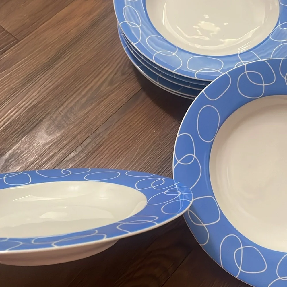 CRATE & BARREL MONNO CIRCLES WHITE/BLUE Rimmed Soup Bowls B78,7pc!!GREAT